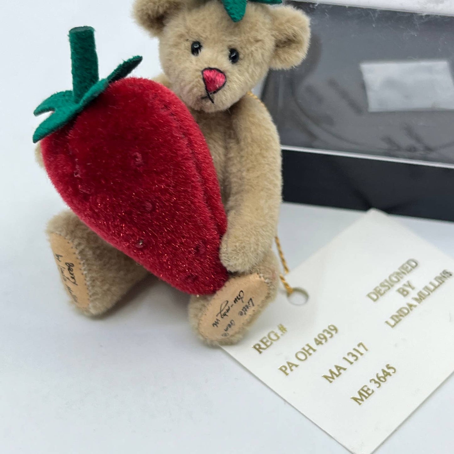 Little Gem Teddy Bears Toy Miniature Christmas Bear BERRY Mohair Lisa Lloyd TG3