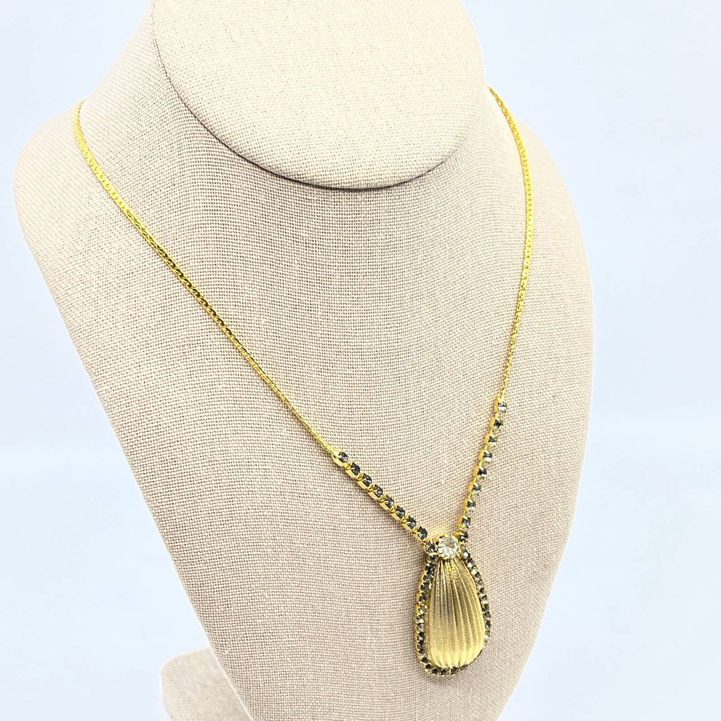 Gold Tone Teardrop Pendant Necklace Smokey Grey Rhinestones & Clip Earrings SD5
