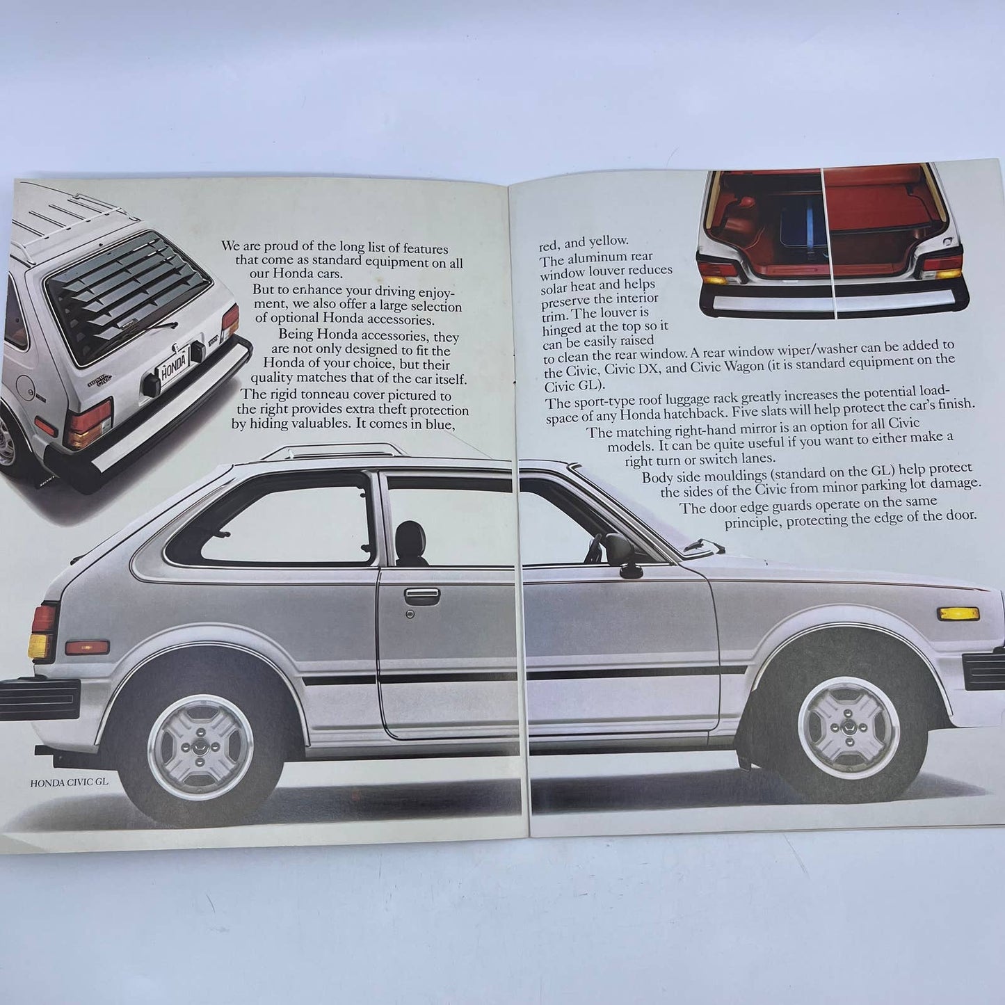 1980 Honda Accessories Original Dealer New Car Showroom Brochure TH8