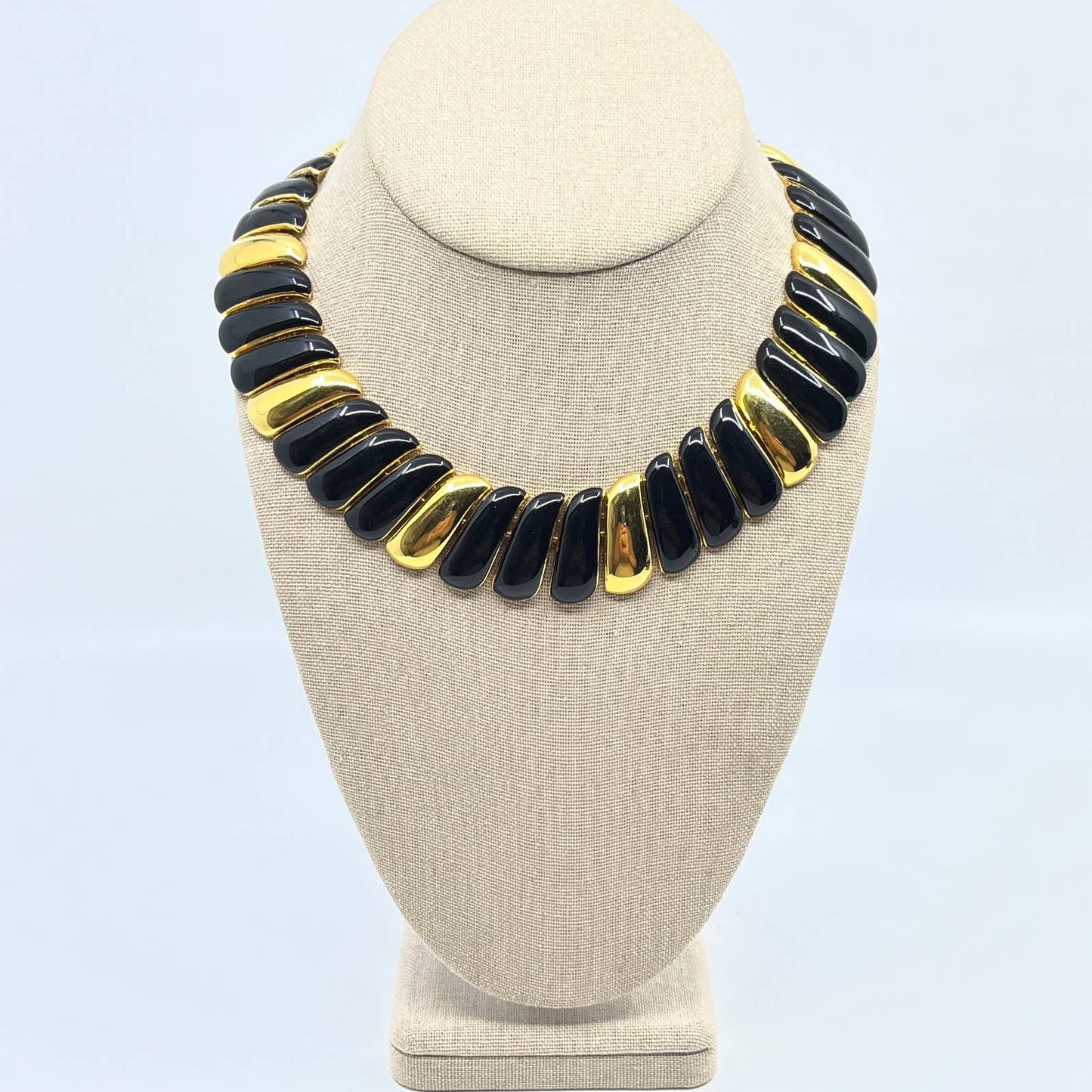 Vintage 1980s Signed MONET Gold Tone Black Enamel Necklace Choker SD5