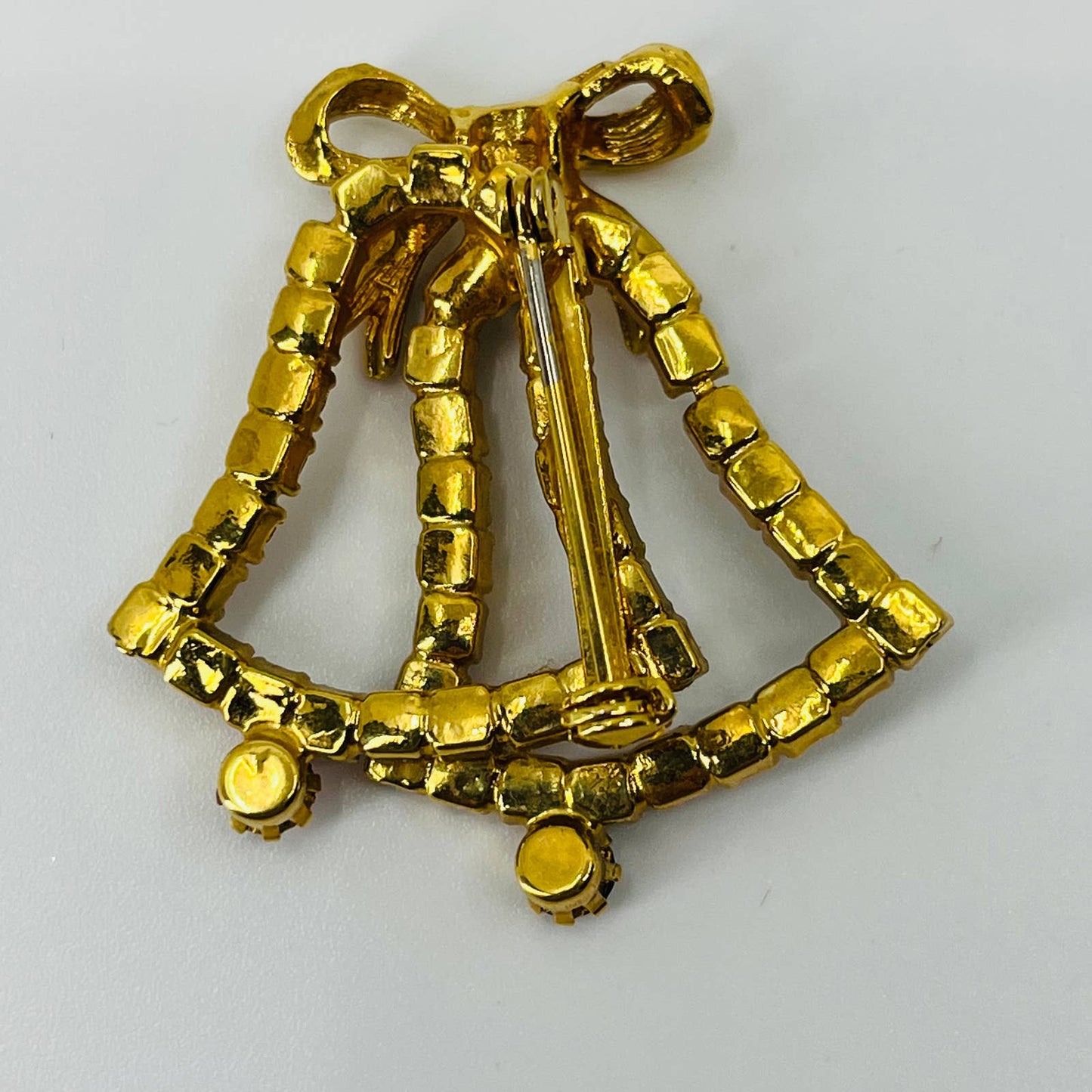 Vintage Rhinestone Christmas Bells Bow Pin Brooch Gold Tone SB2