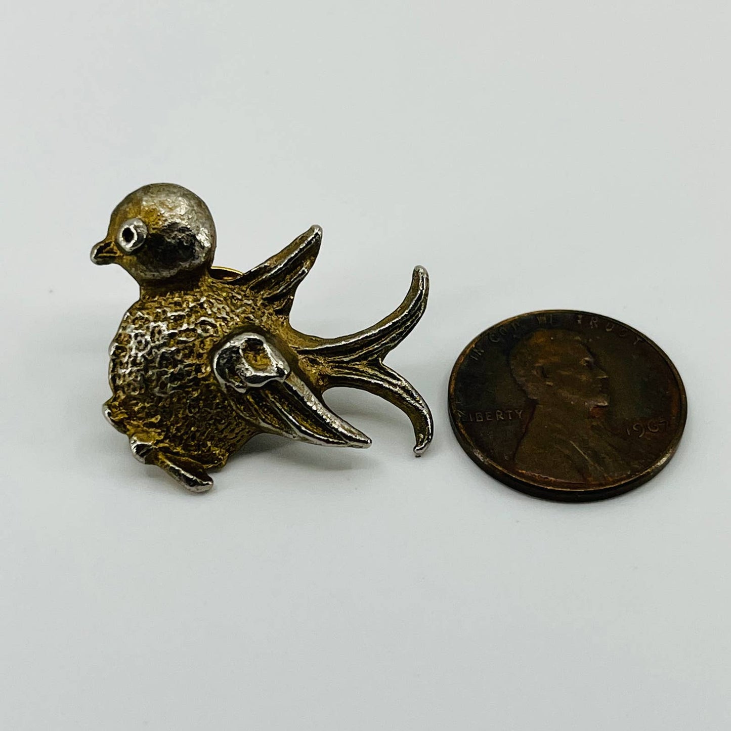 Vintage Bird Duckling Textured Leaf Pin Brooch Silver Tone SB2
