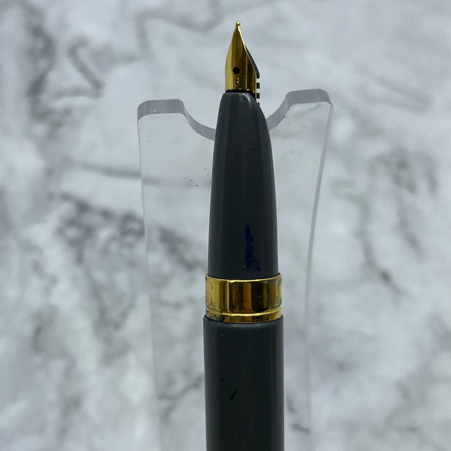 Vintage Inkmate 22 Gray and Brass Fountain Pen SE6