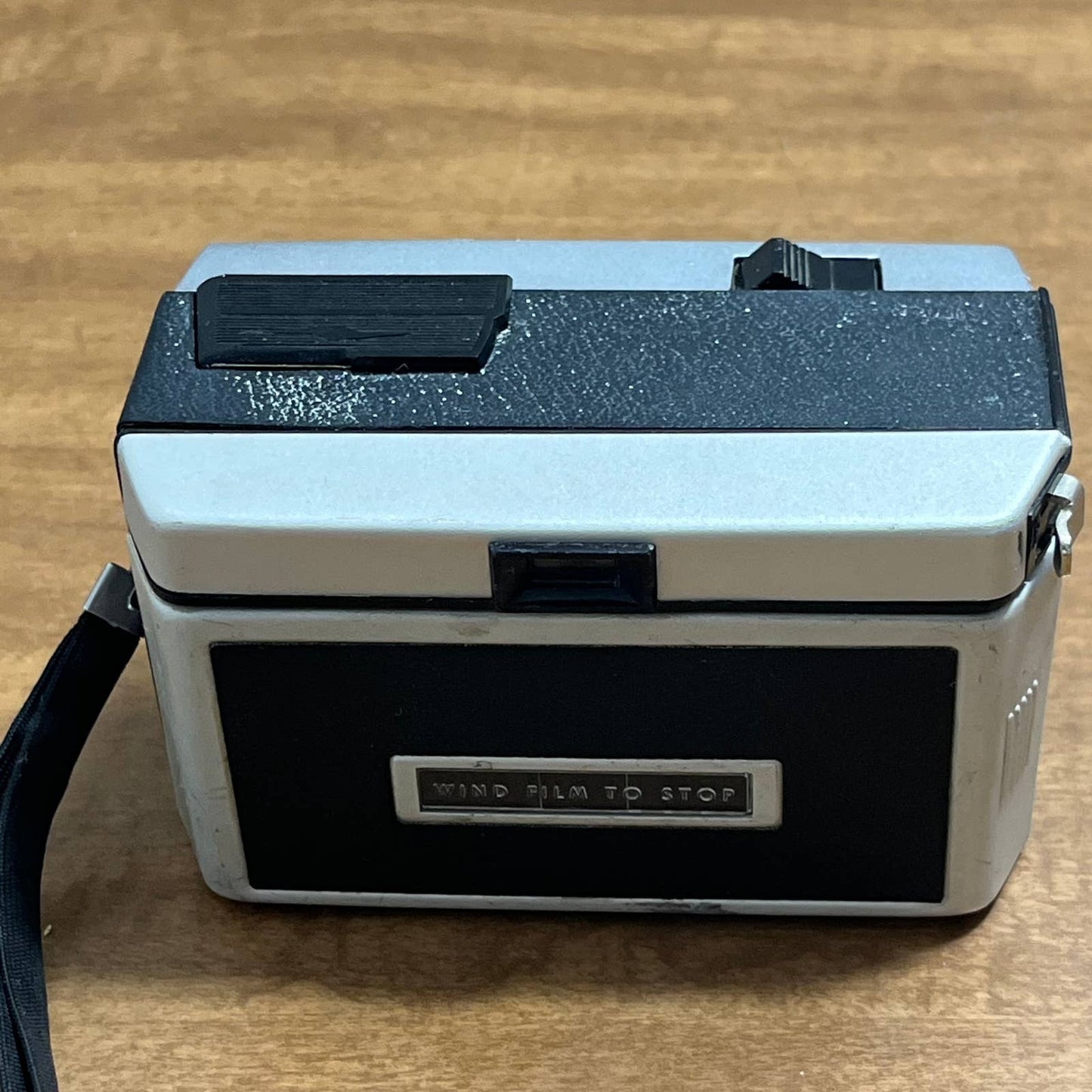 Vintage Kodak Instamatic 300 Point & Shoot 126 Compact Film Camera
