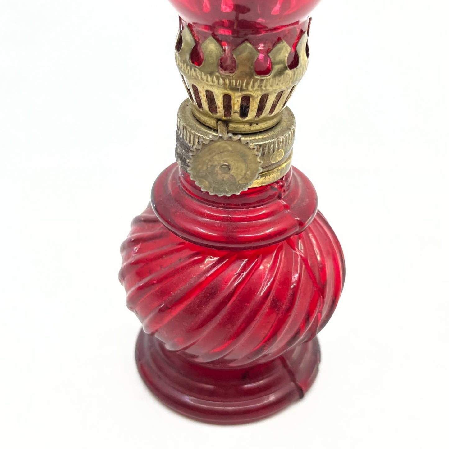 Vintage Mini Red Swirl Glass Kerosene Oil Lamp 5" TC7-1
