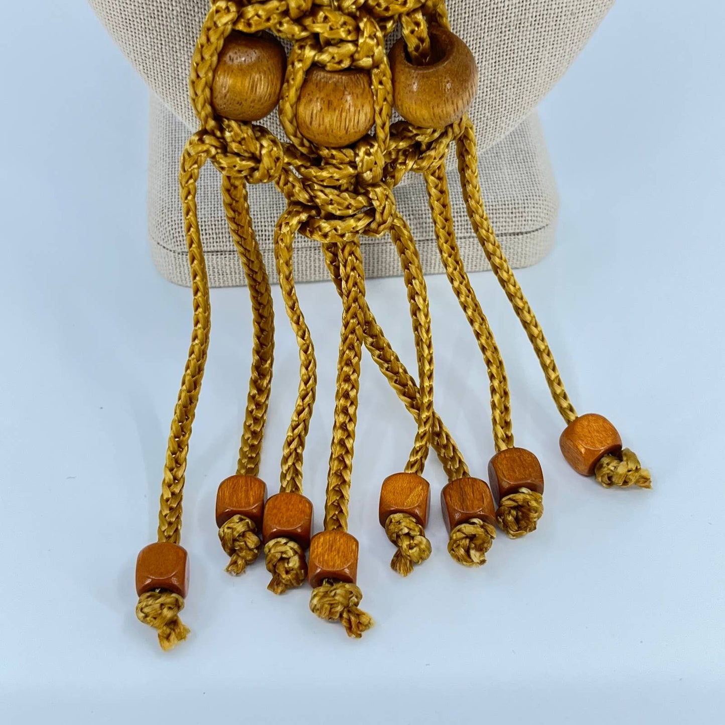 1970s Macrame Choker Necklace Brown Wood Bead SD2