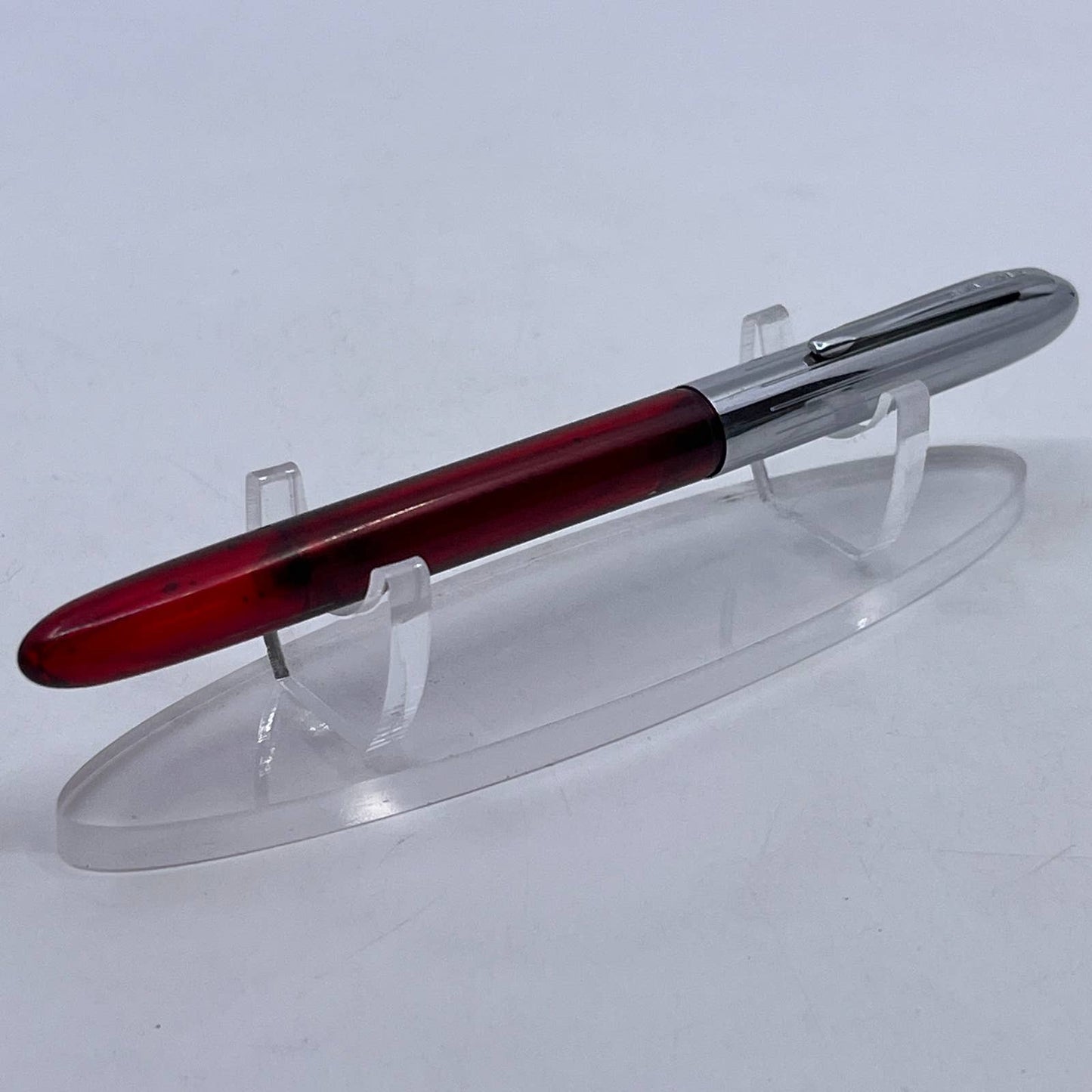 Sheaffer Opaque Red & SILVER COLOR 304 Nib Fountain Pen SE1