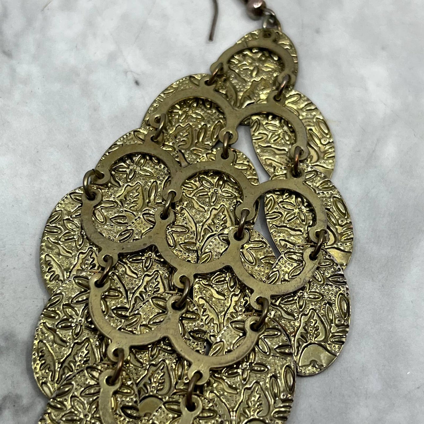 MCM Boho Chandelier Teardrop Dangle Earrings Lightweight Gold Tone Metallic TJ9