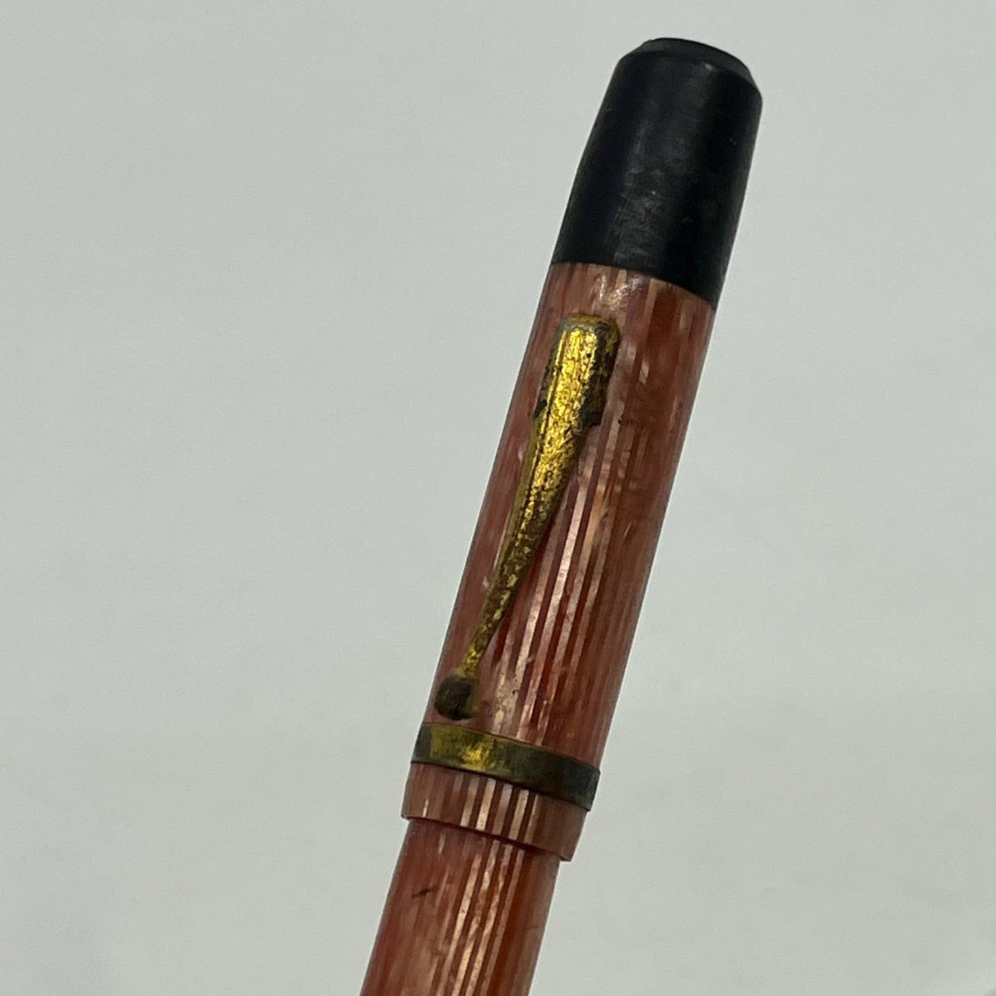 Celluloid Shimmer Pink Pinstripe Fountain Pen SE1