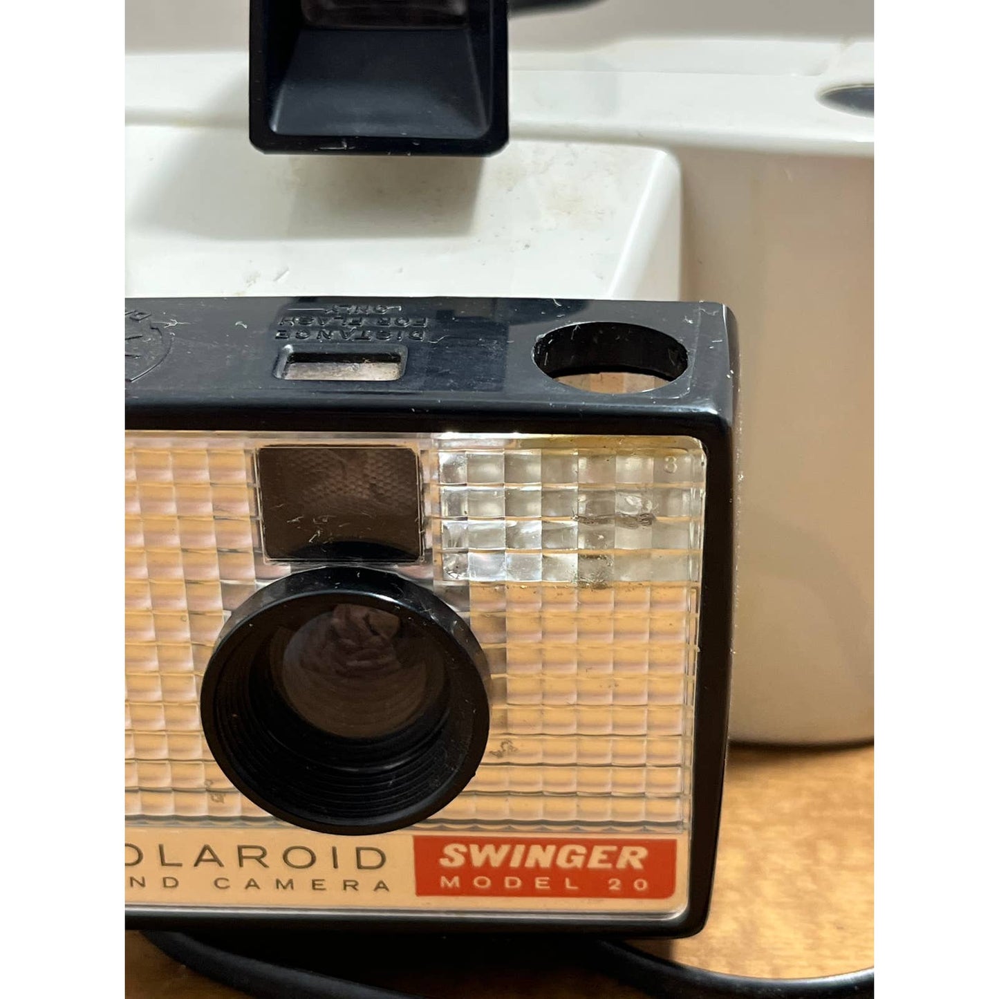 Vintage Polaroid Swinger Model 20 Land Camera Instant Camera w/ Strap TB8