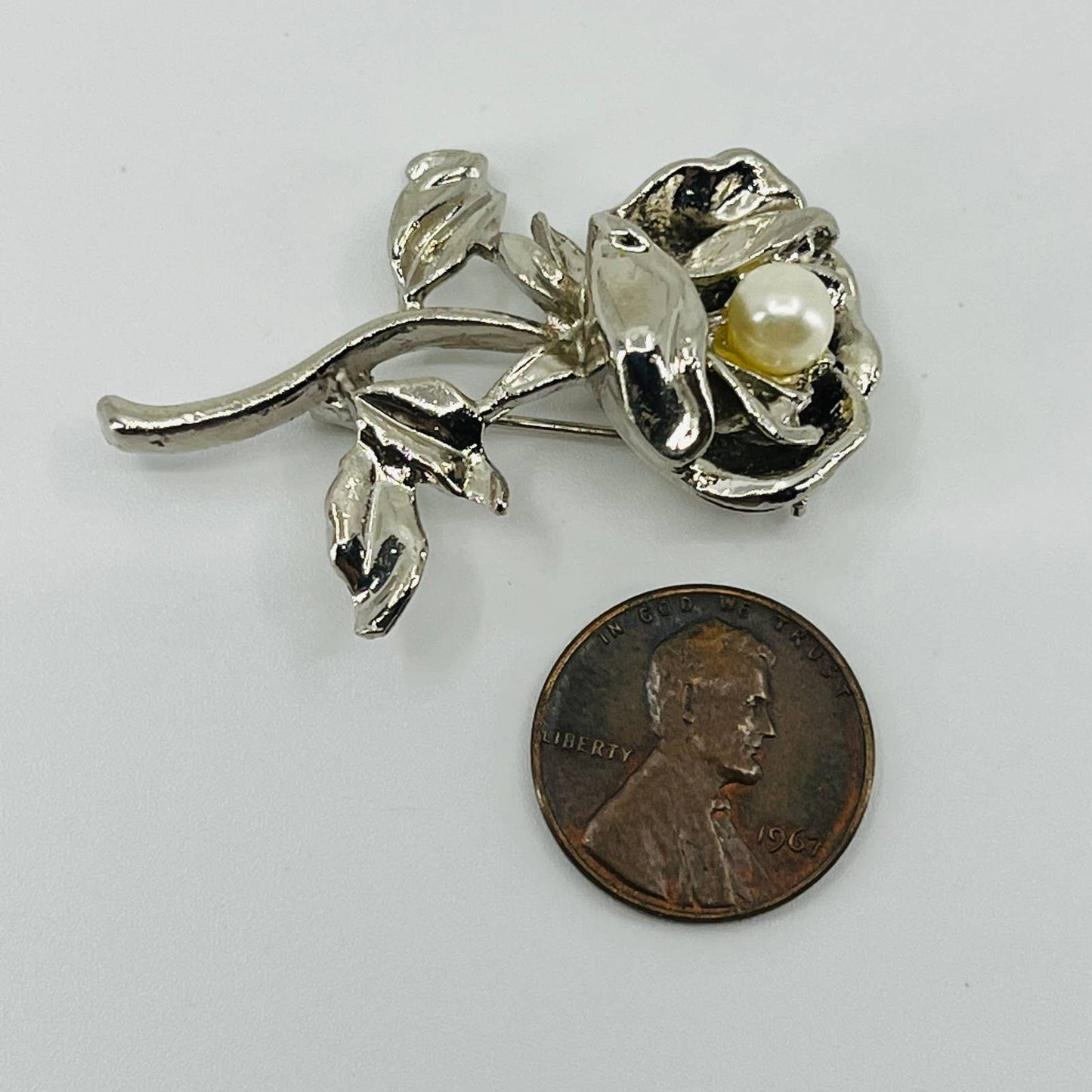 Vintage Faux Pearl Rose Pin Brooch Silver Tone SB2
