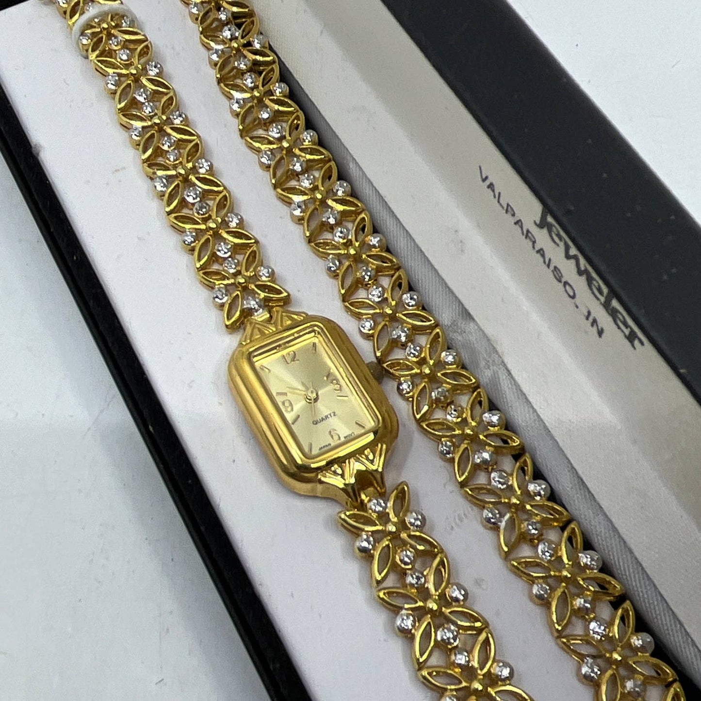 Gold Tone Womens Watch and Bracelet Set TI3