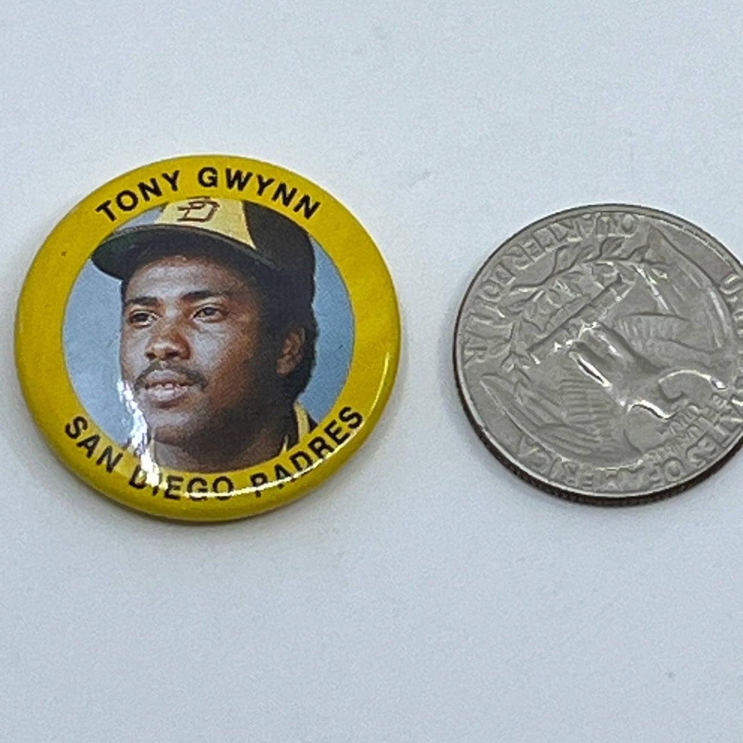 Vintage MLB Tony Gwynn San Diego Padres Celluloid Pinback Button SD9
