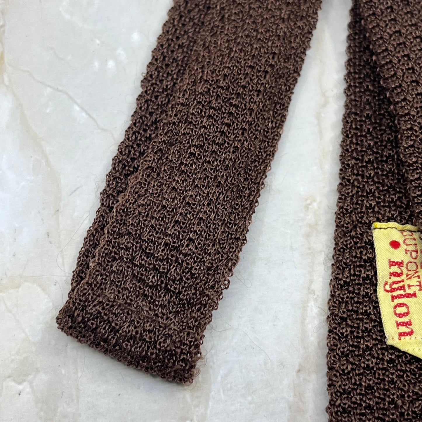1960s Men's DUPONT Nylon NECKTIE Tie Skinny Square End Bottom Brown Knit TC9
