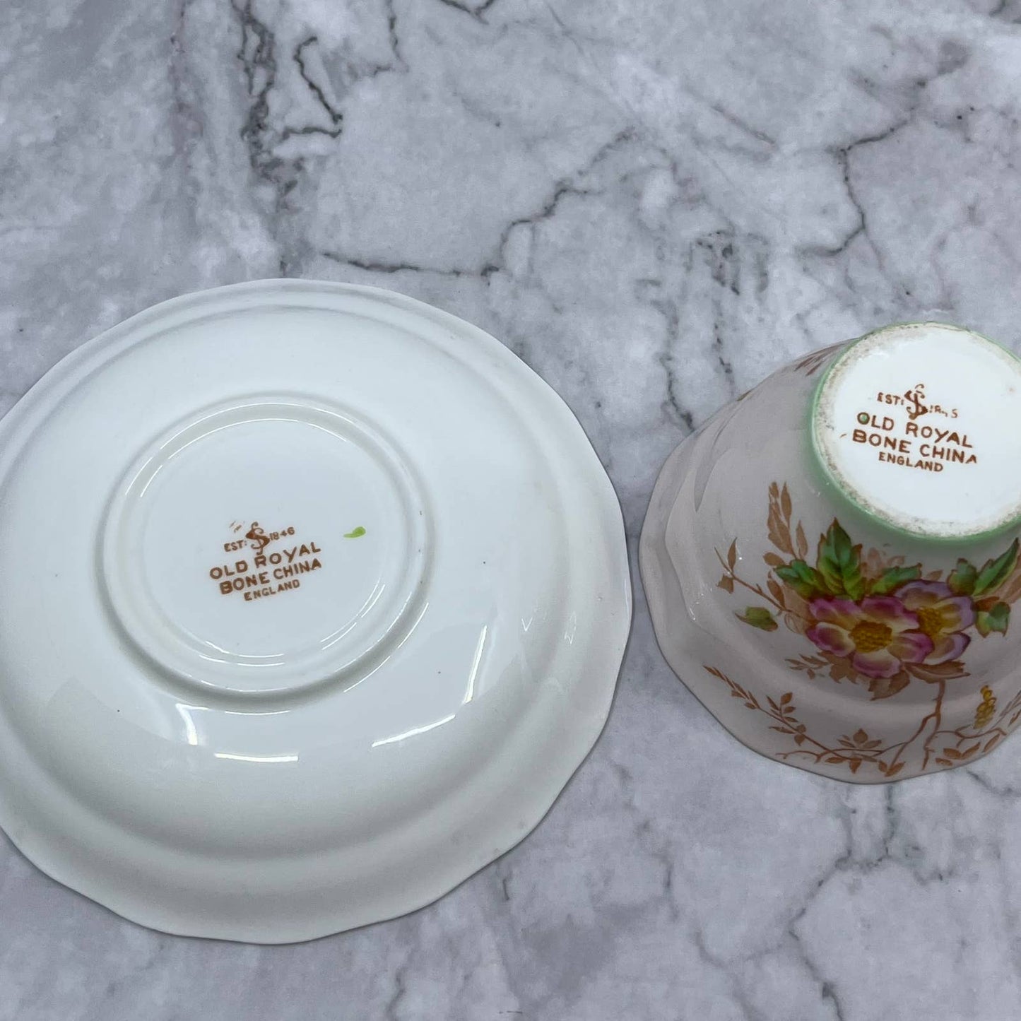 Teacup & Saucer, Tea Cup OLD ROYAL Bone China 2818 Flowers England; Est 1846 TD1