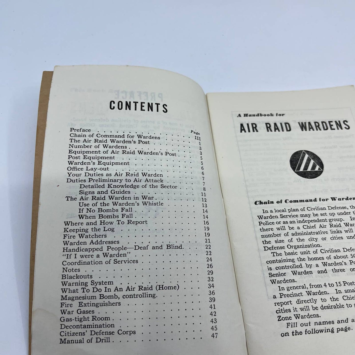 1941 WWII A Handbook for AIR RAID WARDENS Office of Civilian Defense TG6
