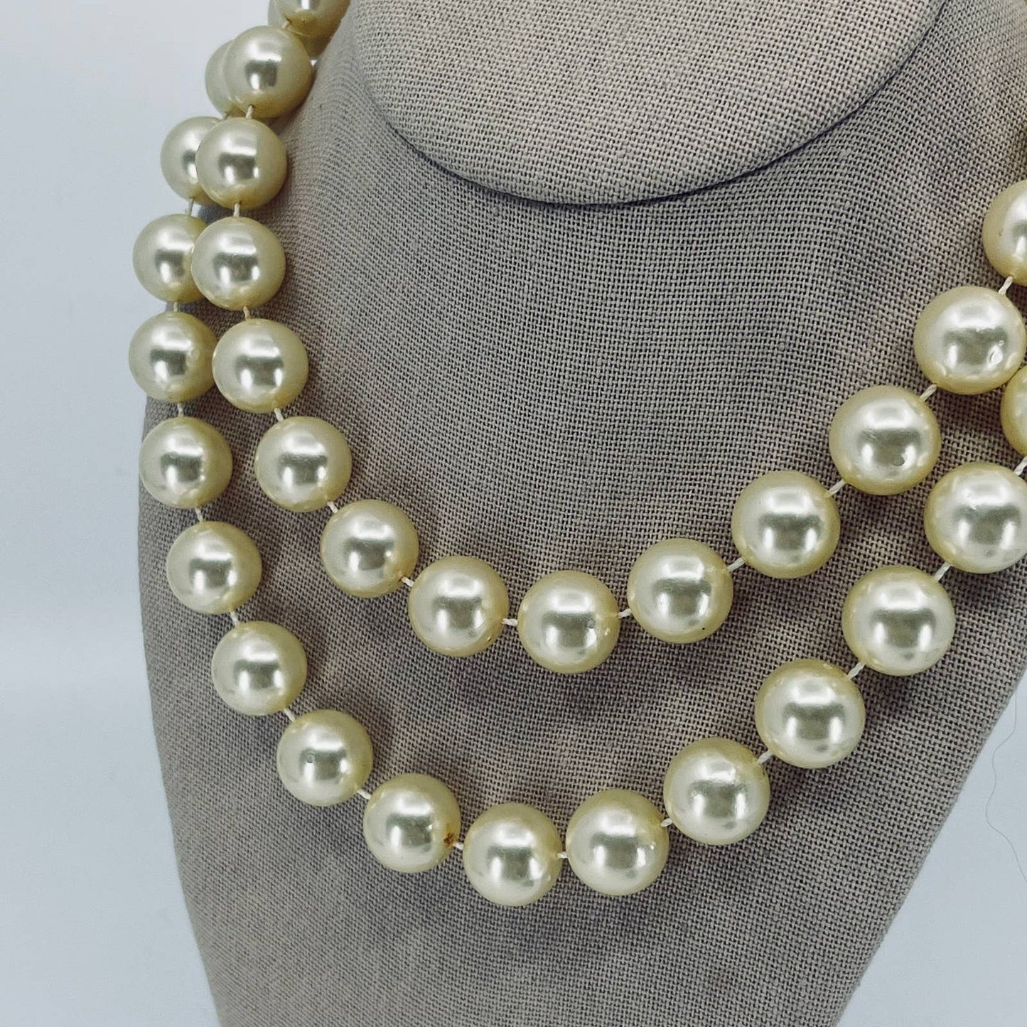 MCM Mod Chunky Faux Pearl Warm Tone Necklace SB2