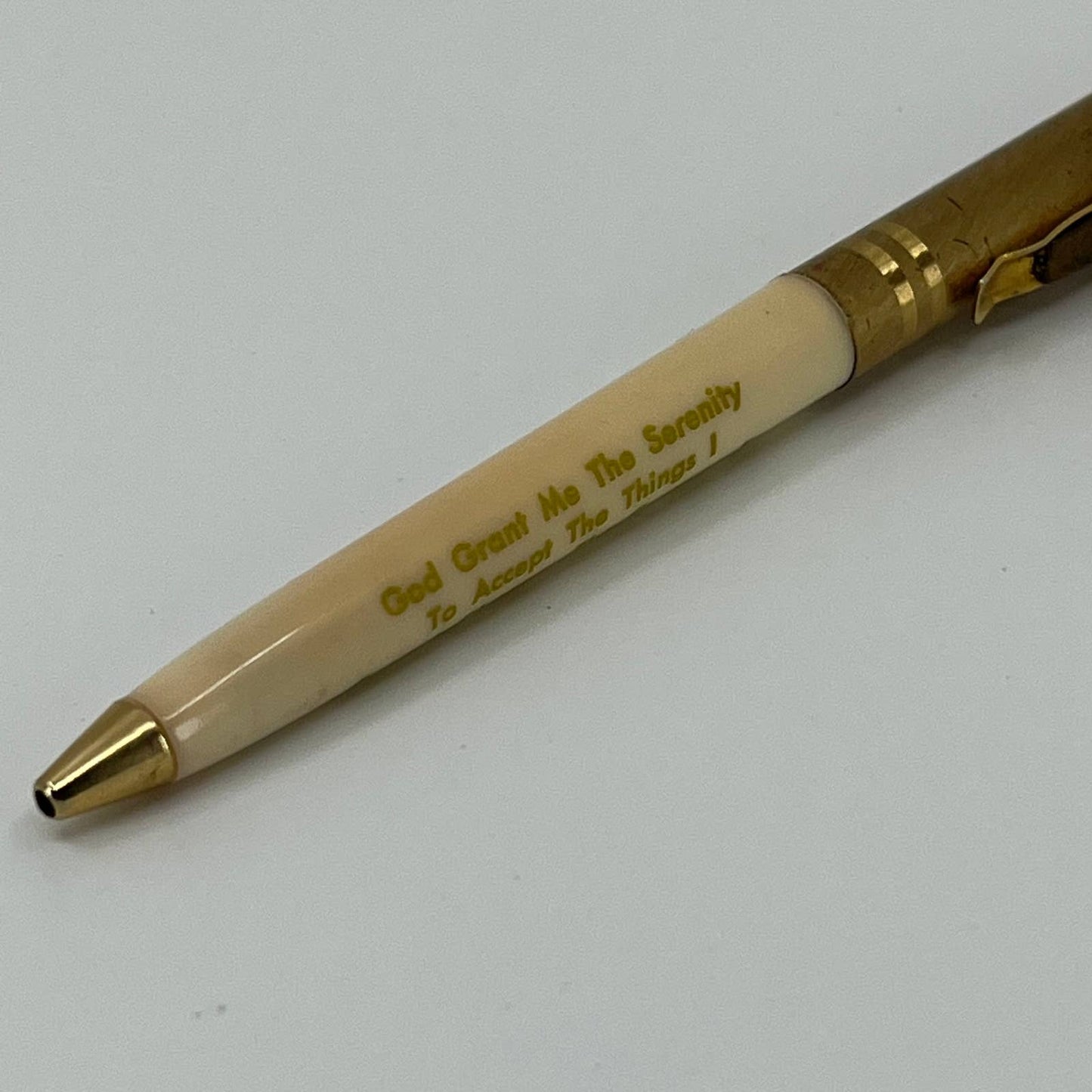 Vintage Brass Tone Praying Hands Serenity Prayer Pen SE1