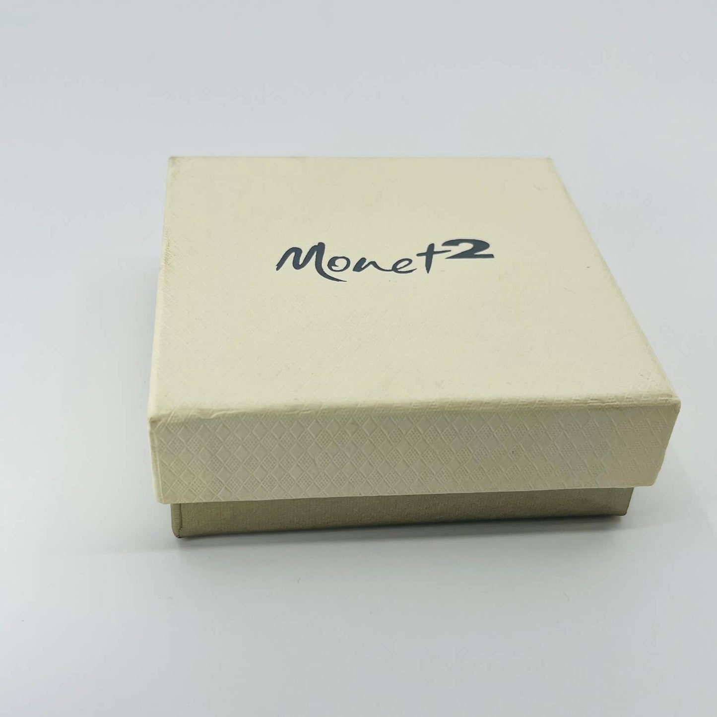 Vintage MONET White Enamel Starburst Brooch Gold Tone in Box SB2