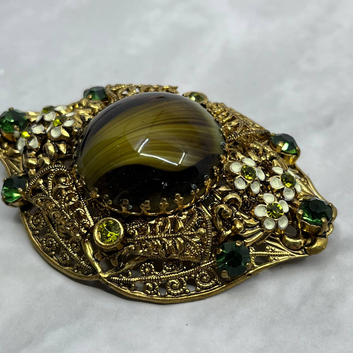 1960s Tiger Eye Porphyry Glass Green Rhinestone Daisy Filigree Brooch Pin SE6