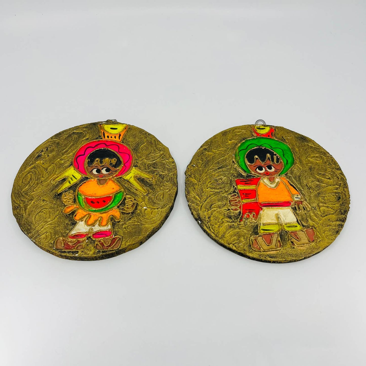 Vintage Mexican Folk Art Wall Plaque 6” Hand Painted Boy and Girl Set of 2 TB7