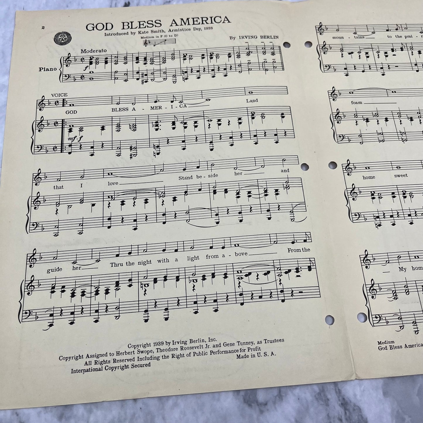 God Bless America by Irving Berlin Medium in F Sheet Music 1939 V41-3