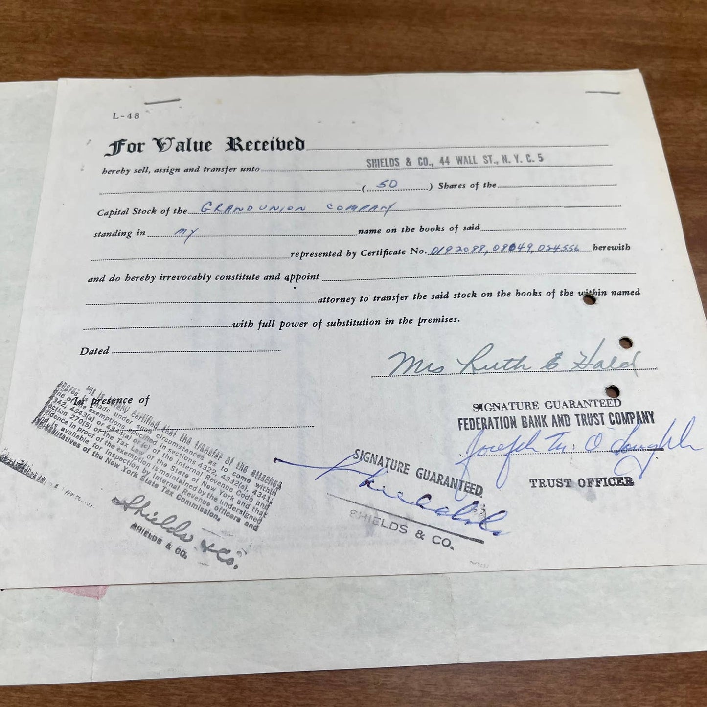 Antique 1952 Stock Certificate The Grand Union Company New York NY B5