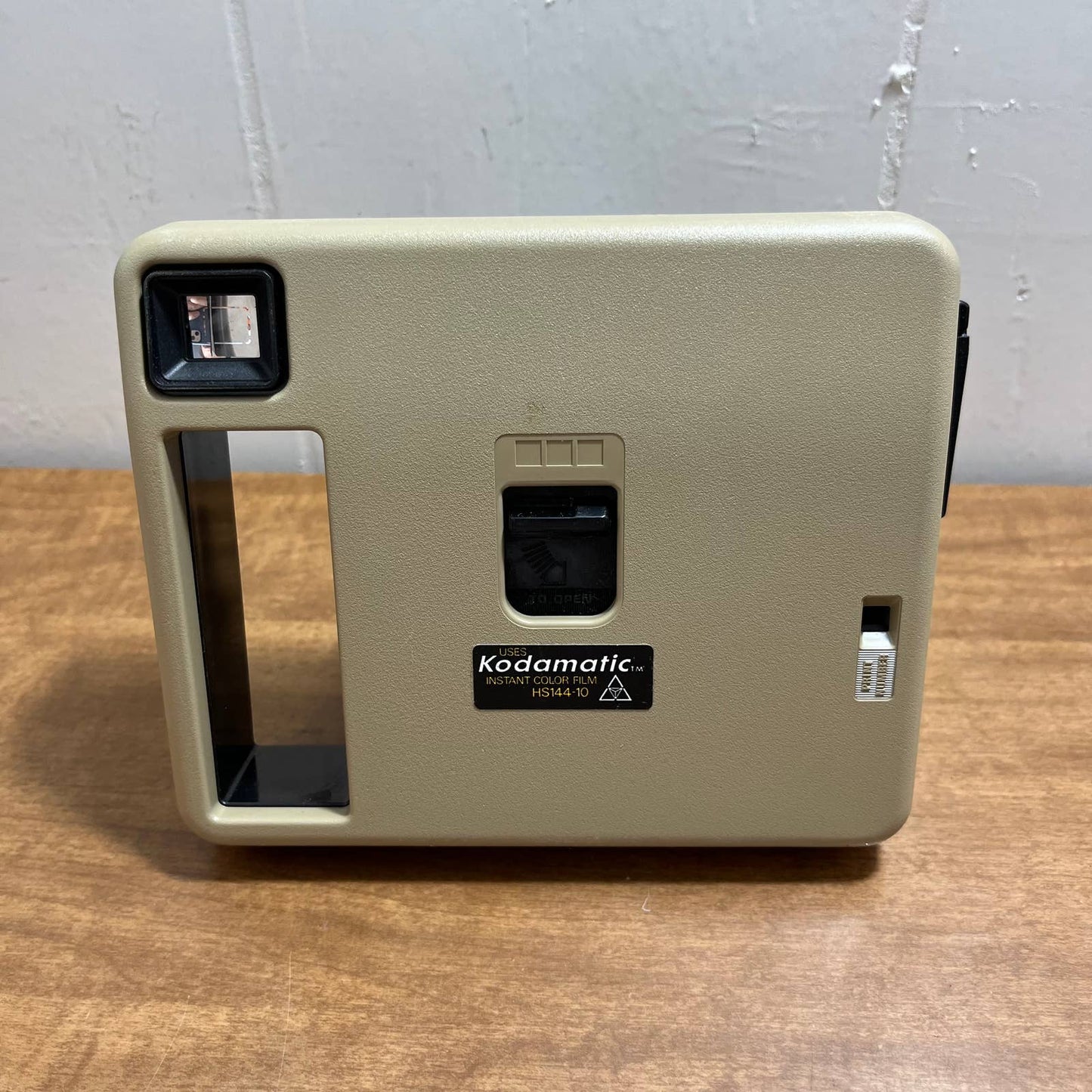 Vintage 1982 Brown Black Kodak Pleaser II Instant Camera With Box & Manual TH3
