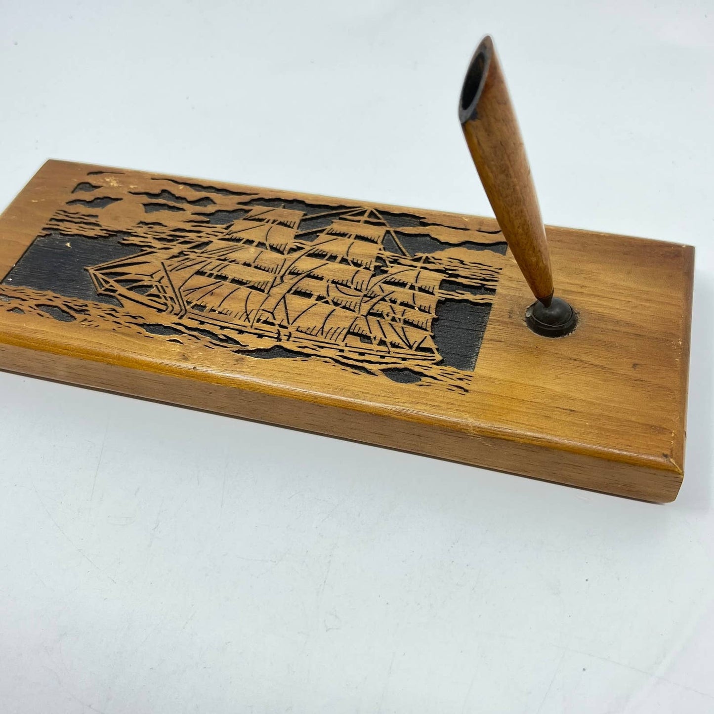 Engraved Solid Walnut Fountain Pen Holder Clipper Ship TE5