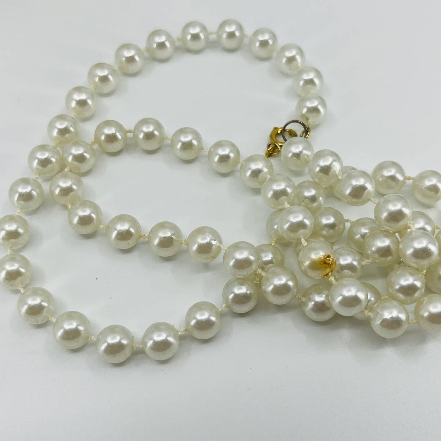 MCM Mod Faux Pearl Cool Tone Necklace SB2
