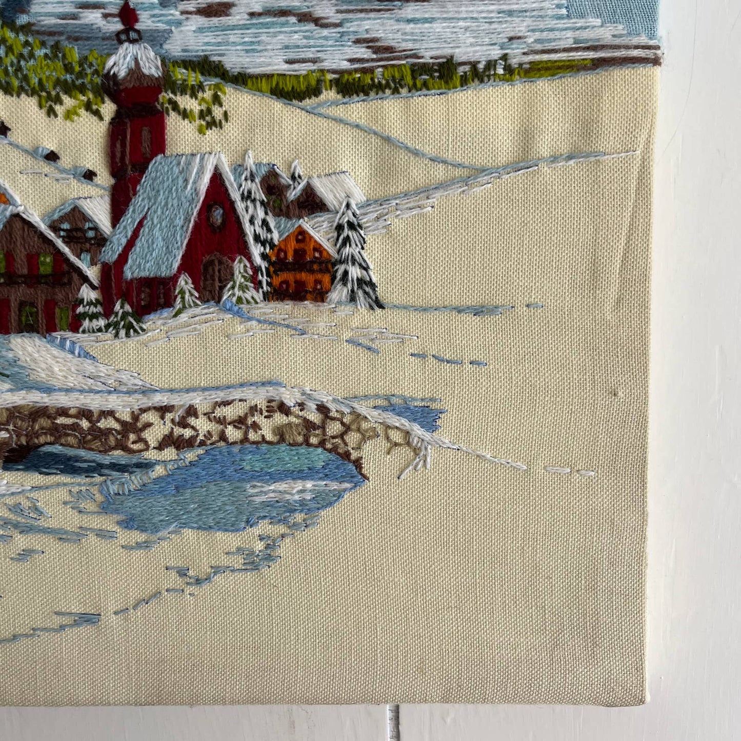 Vintage Embroidery Crewel Wall Art Winter Ski Chalet Mountains Snow 23x17"