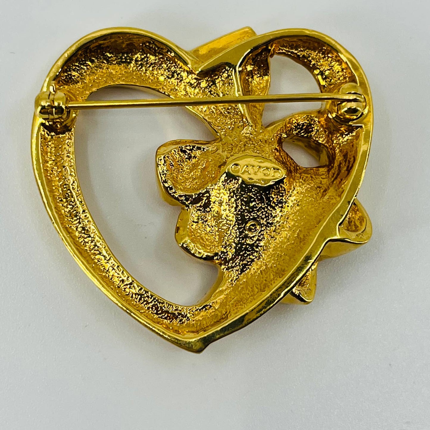 Vintage MCM Heart Ribbon Rhinestone Brooch Gold Tone SA6