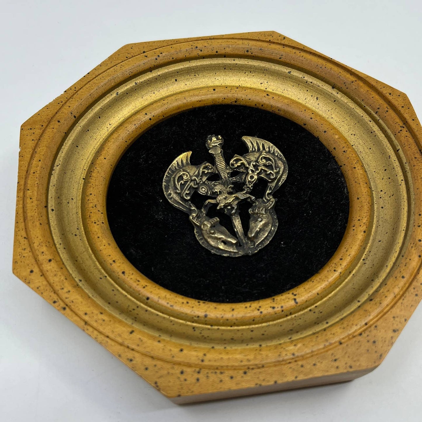 Vintage Coat of Arms Spartan Helmets Crest on Velvet Wall Art Plaque 6" TG3