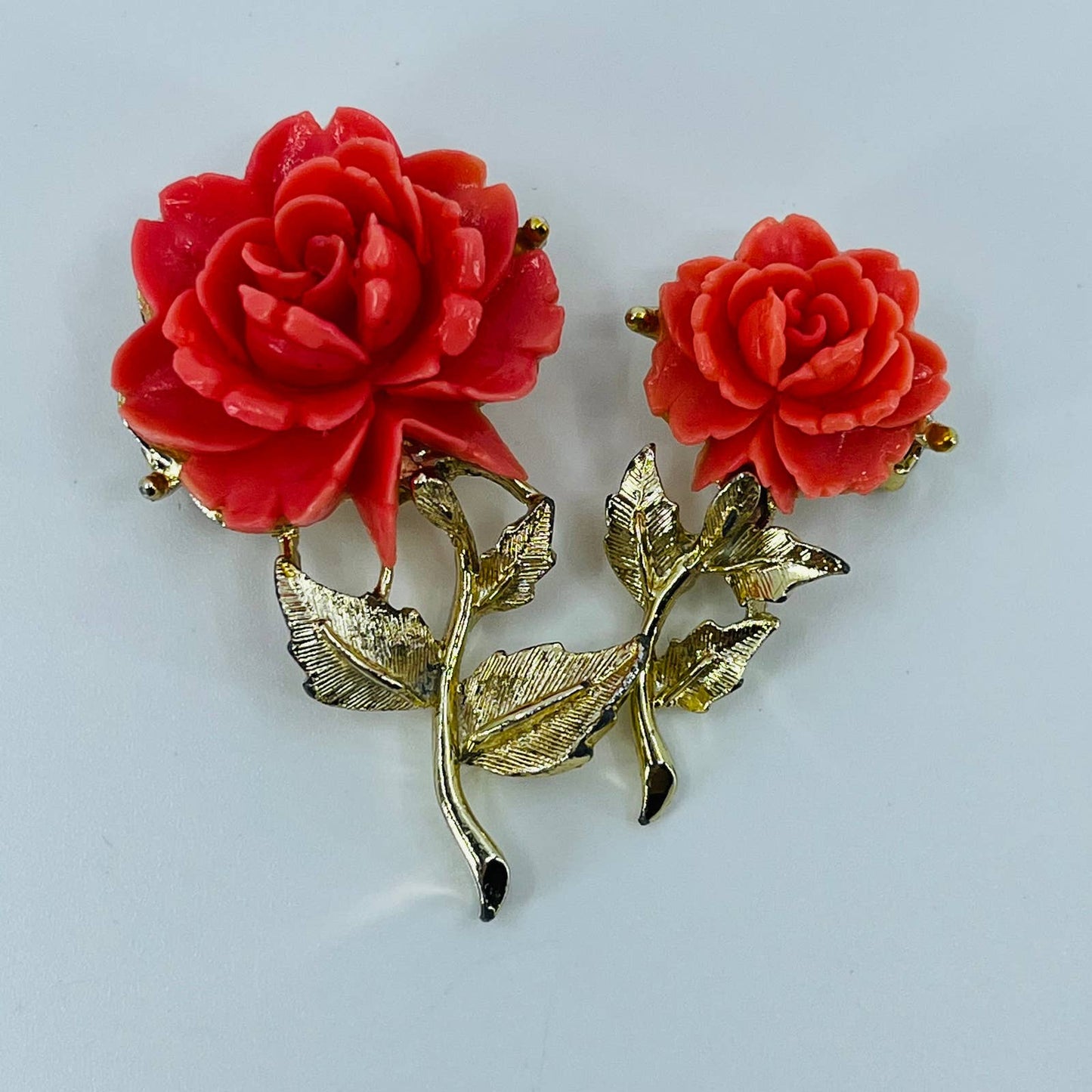 1930s Art Deco Coral Color Flower Brooch Gold Tone Stem and Leaves Set of 2 SA6