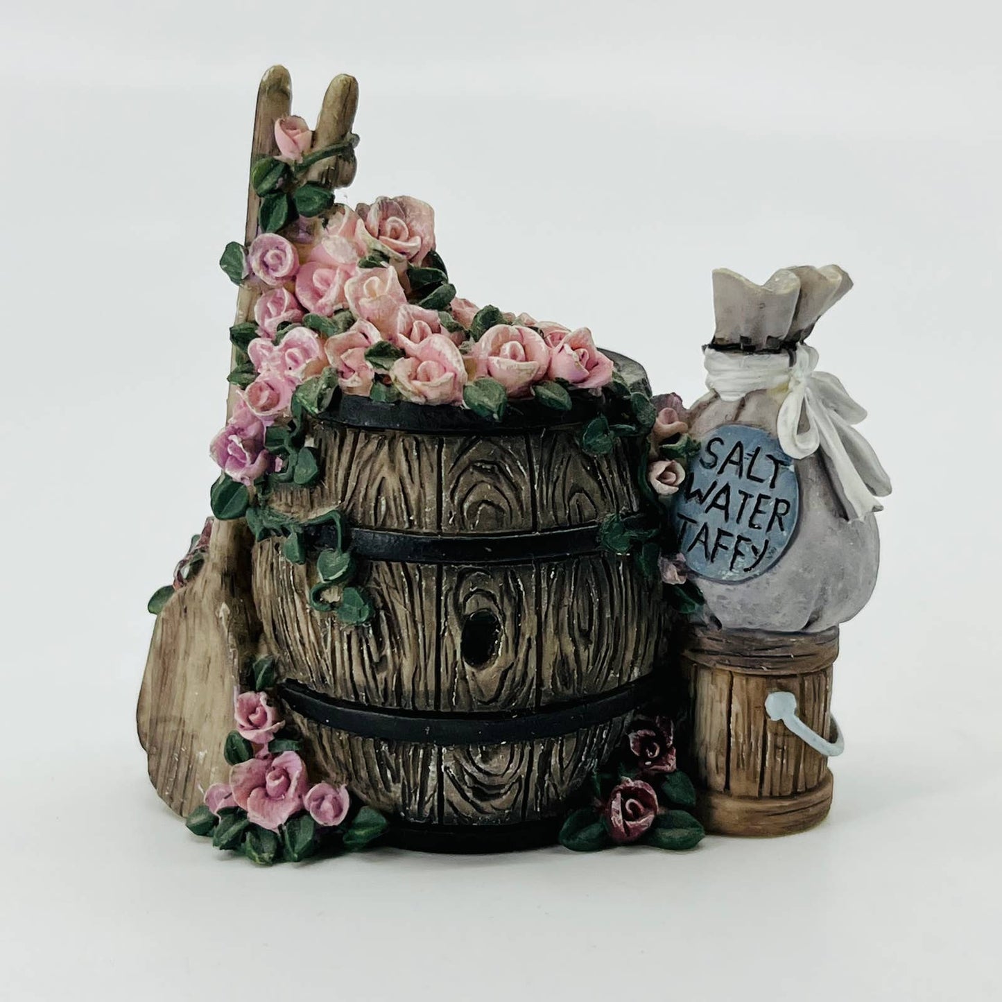 Ivy & Innocence Ivy Cove 05603 Try Our Taffy IN BOX TB9