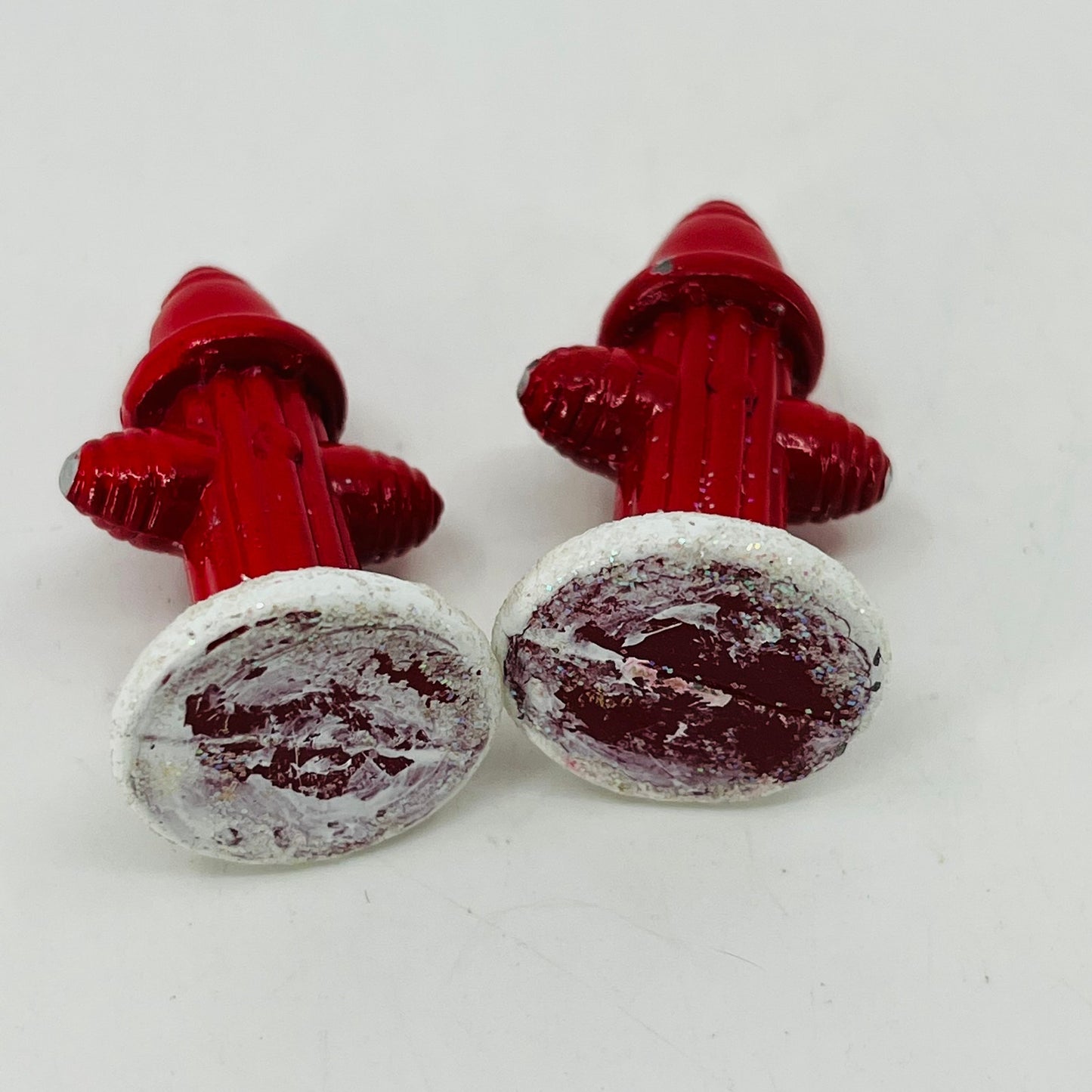 Vintage Christmas Village Metal Fire Hydrant Set of 2 Glitter Snow 1.5” SB2