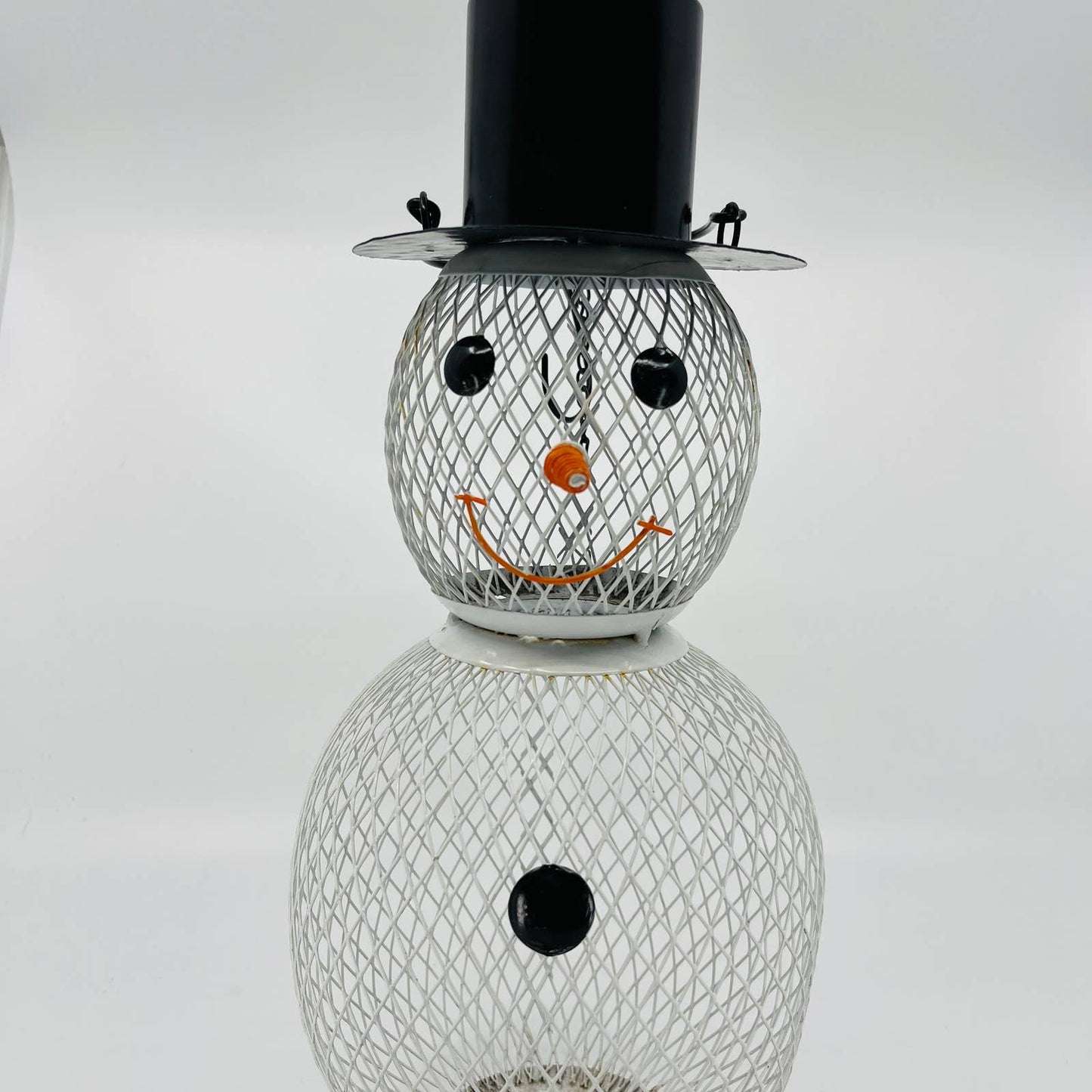 Vintage Charming Frosty the Snowman Mesh Metal Hanging Bird Feeder 13” TC1