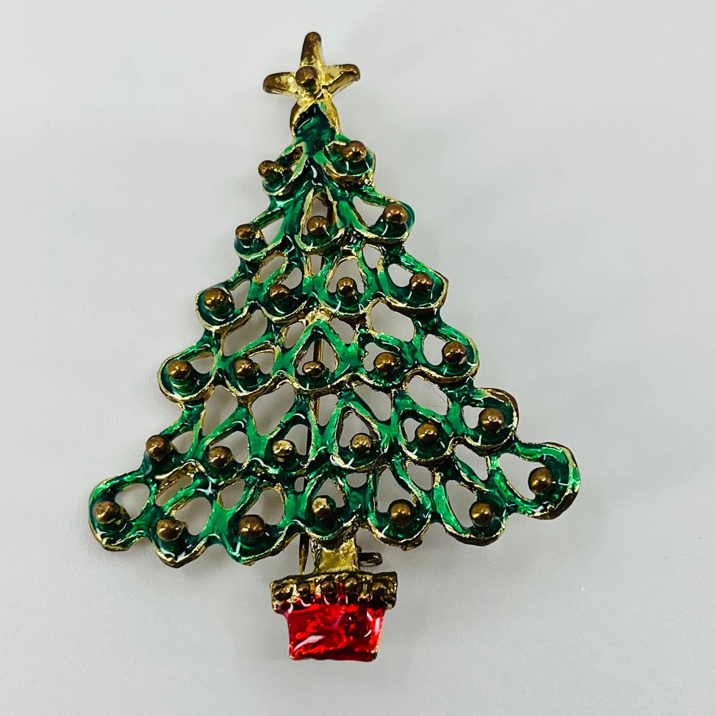 Vintage Enamel Christmas Tree With Star Pin Brooch Gold Tone SB2
