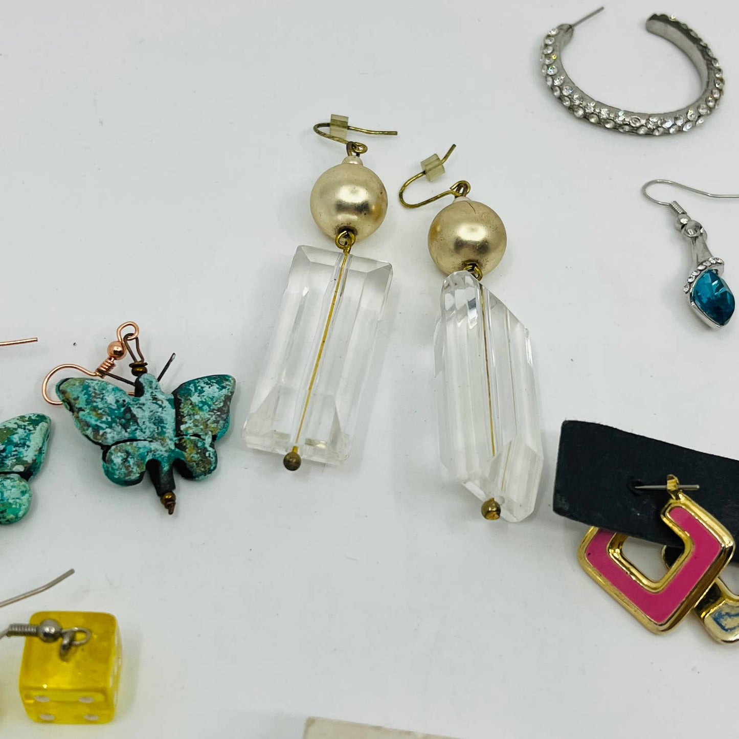 Vintage Lot of 17 Pairs of Costume Jewelry Earrings Earrings SB7