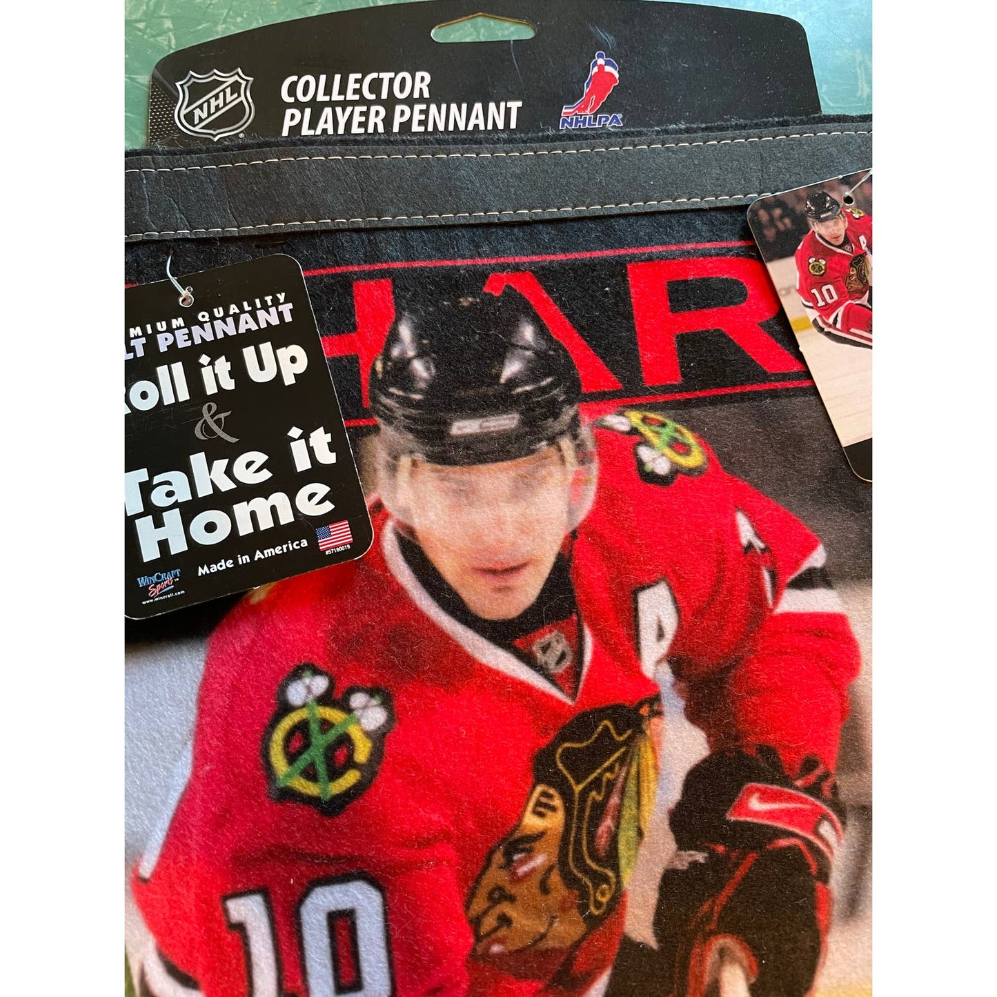 Vintage NHL NHLPA Hockey Chicago Blackhawks Patrick Sharp Felt Pennant Souvenir