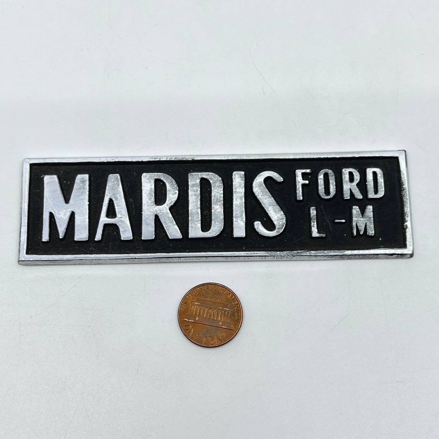 Vintage Metal Mardis Ford Emblem Sommerset PA SD3