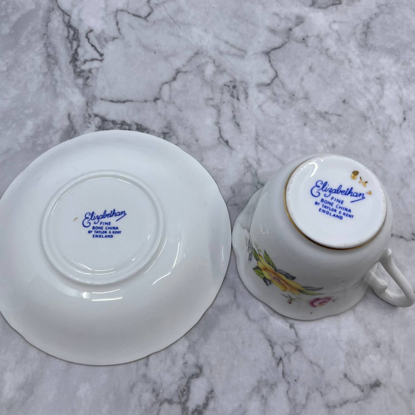 ELIZABETHAN Teacup and Saucer, by Taylor & Kent England Fine Bone China TD1