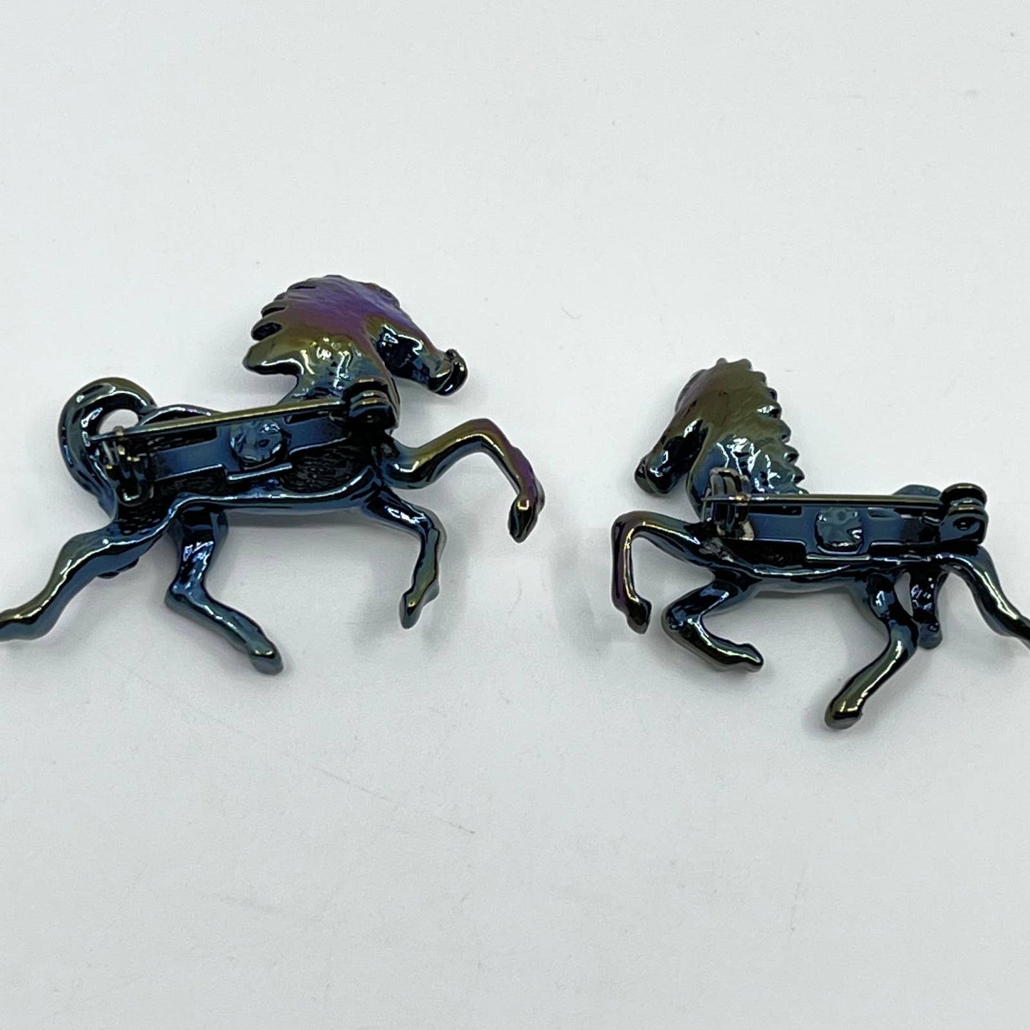 Metal Iridescent Carnival Style Prancing Horse Set of 2 Brooch Pin Button SC3