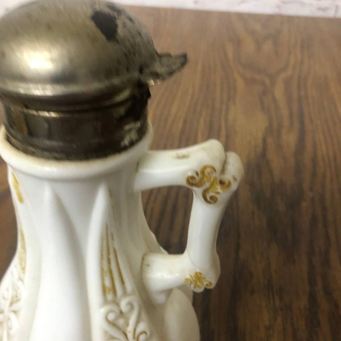 1880 Antique Victorian Gilded Milk Glass Syrup Pitcher w/ Metal Spring Top TD8