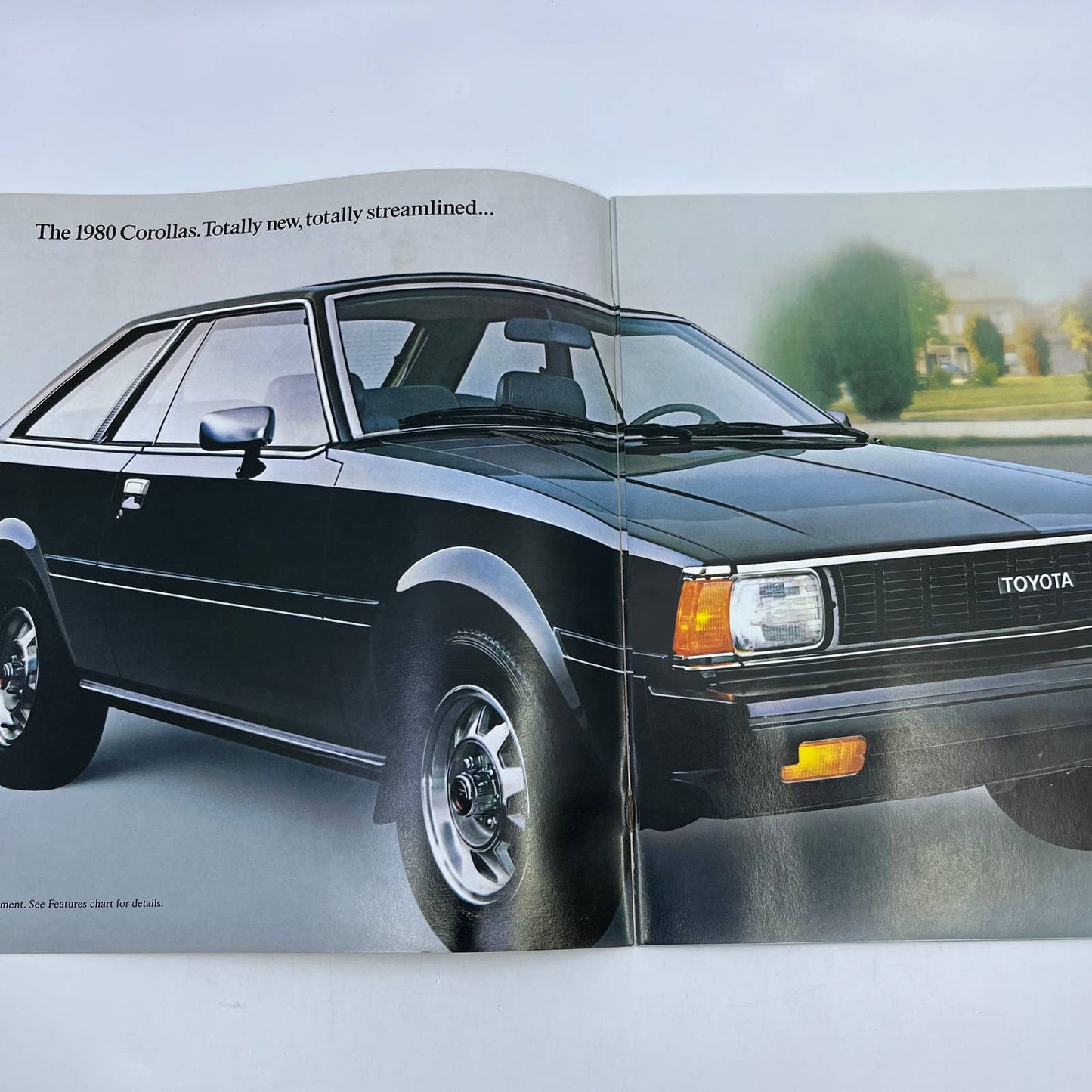 1980 Toyota Corolla Original Dealer New Car Showroom Brochure TH8