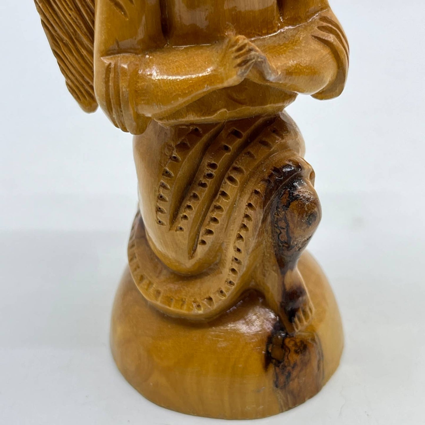 Vtg Solid Olive Wood Hand Carved Guardian Angel Praying 5” TF5
