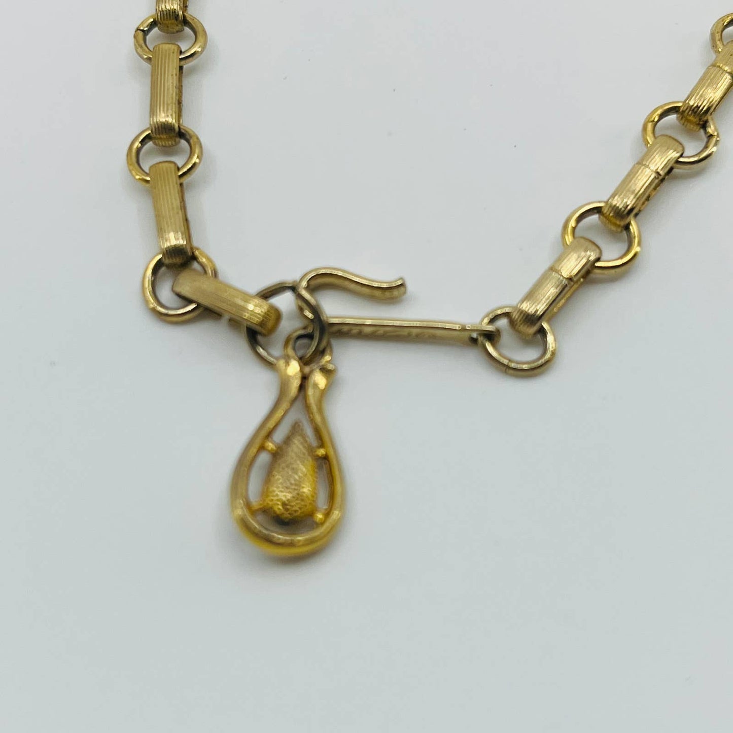 1950s MCM Mod Coro “Gold Wave” Gold Tone Choker Necklace SB2