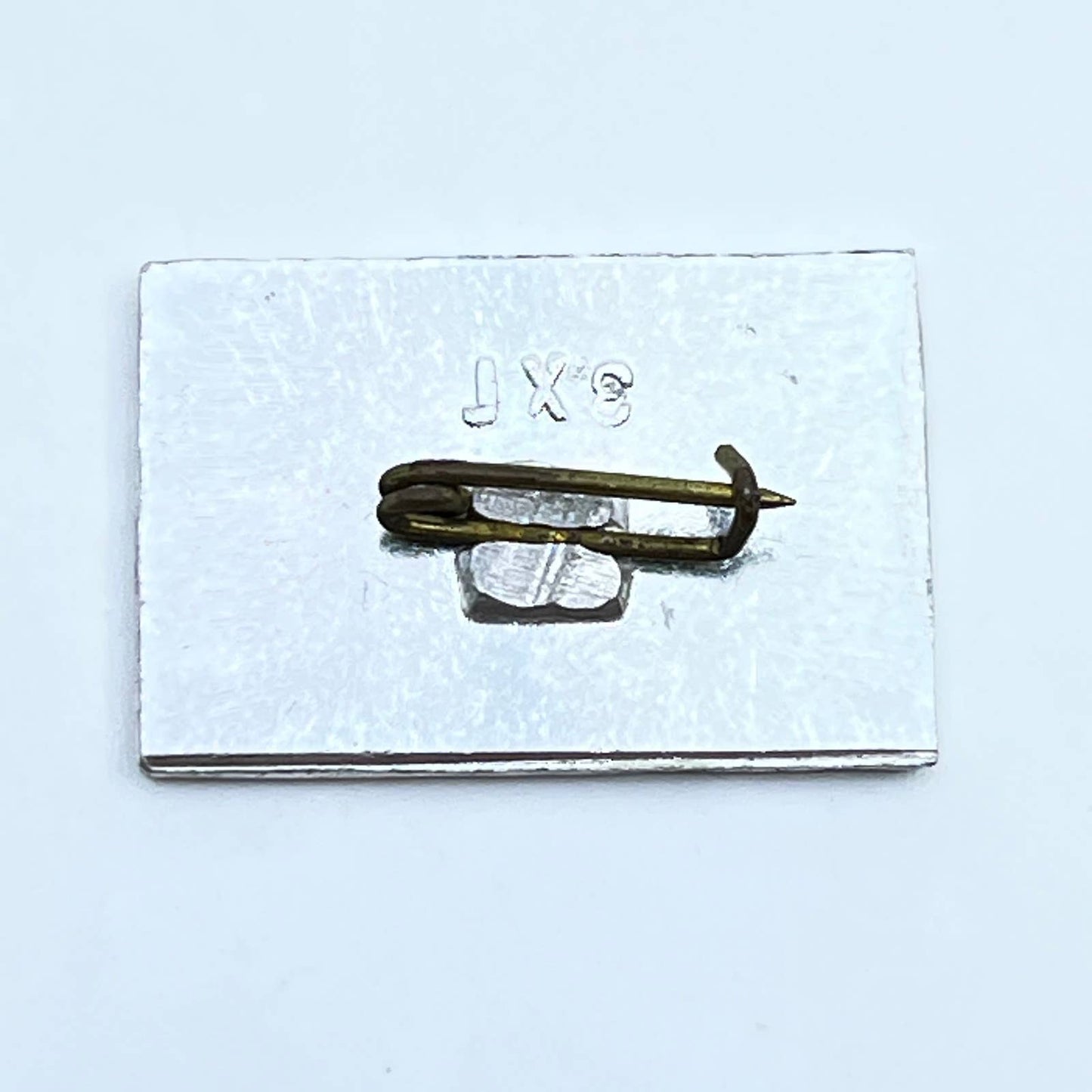 VTG Soviet USSR RUSSIA INTERNATIONAL WOMEN's YEAR PEACE DOVE Pin Button SE1