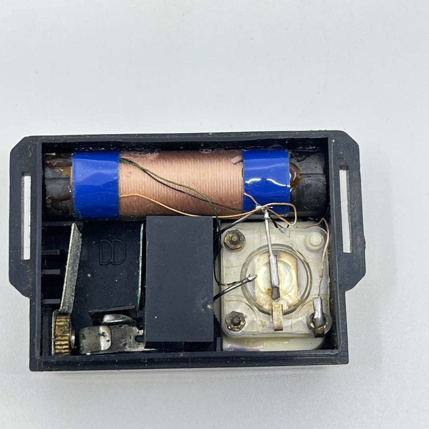 1975 Dick Tracy Wristband AM Radio Wristwatch SD3