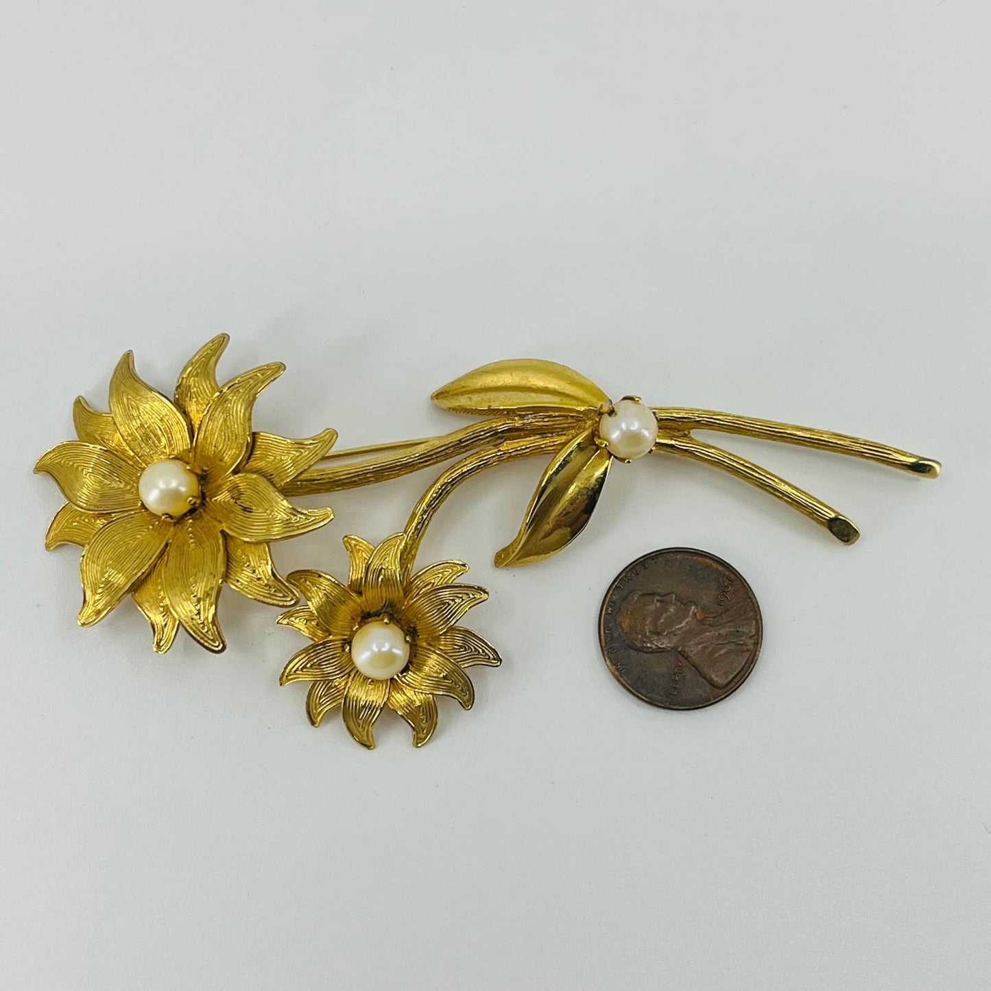1950s Long Stem Flowers Brooch Gold Tone Faux Pearl SA6